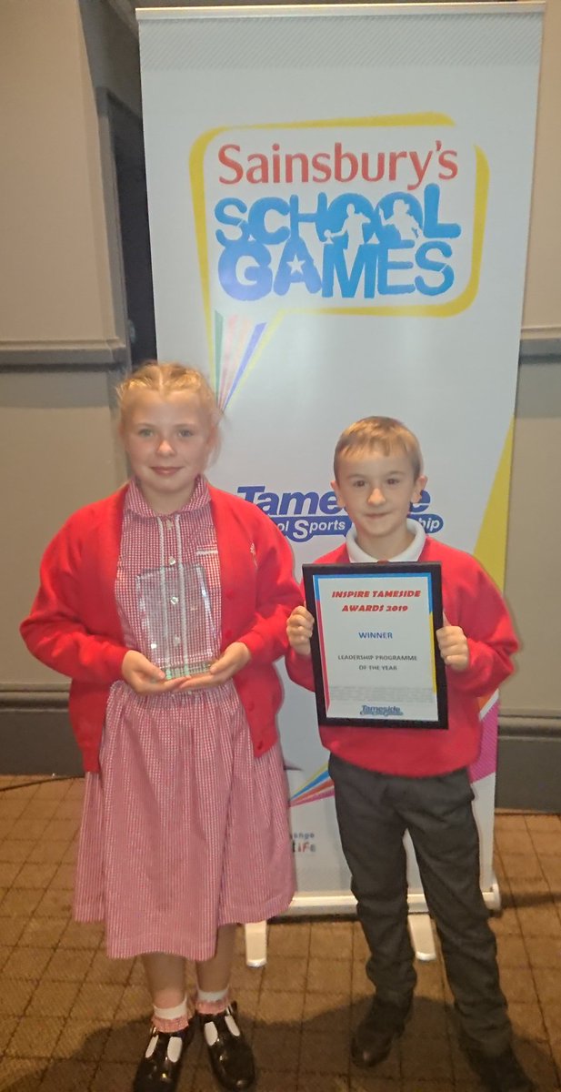 ArliesSport's tweet image. We've really enjoyed the Inspire Tameside awards this afternoon. We picked up an award for leadership programme of the year, our Platinum @YourSchoolGames award and a young ambassador of the year. Our starstruck girls' football team goalkeeper also met @ellatoone99! @tamesidessp
