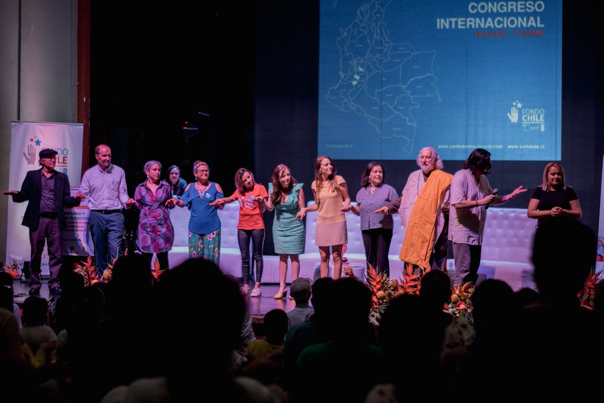 FondoChile's tweet photo. Imágenes del "Congreso Internacional Territorio y Acción Colectiva para la Construcción de Paz". Masivo encuentro social desarrollado por @surmaule en #Colombia, junto a @FormacionPaz, @Alcaldiaibague, @gobertolima y @echile_colombia. Galería completa 📸 https://t.co/6DwP804t35 https://t.co/P7g6Bjrqei
