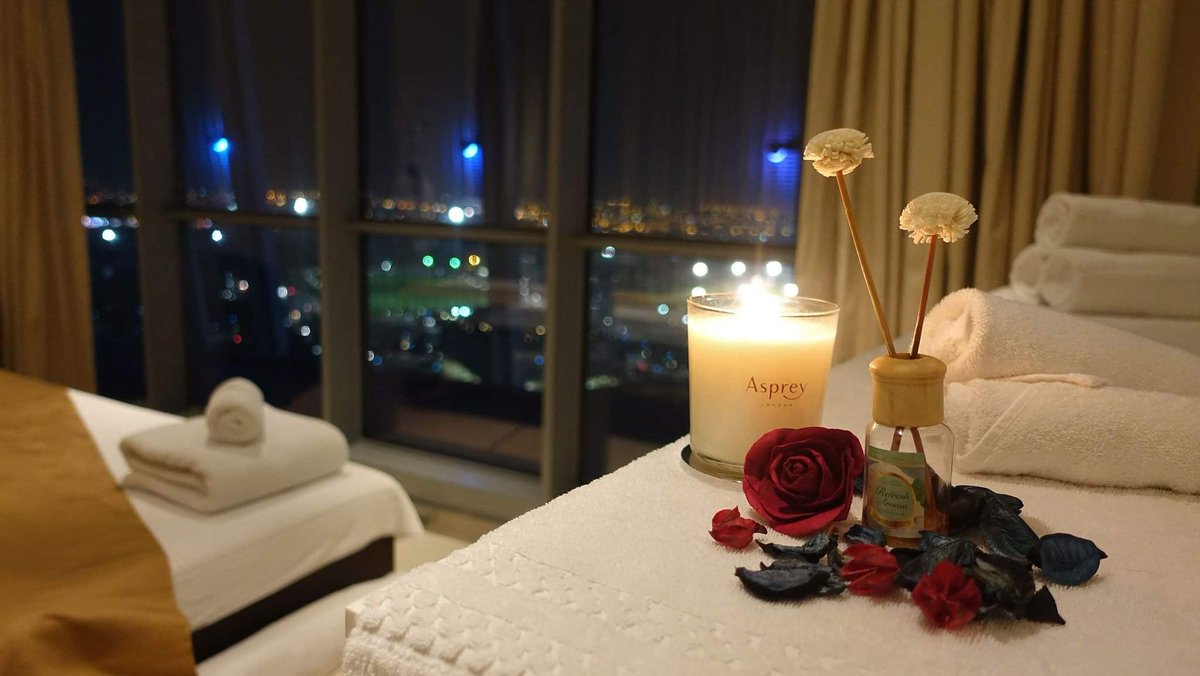 TheTorchDoha's tweet photo. After a long day at work, all we need is a relaxing massage! Book now your appointment at +974 4446 5600
#thetorchdoha #spatreatments #dohamassage #dohaspa #qatarhotel https://t.co/SPsIdEisM5