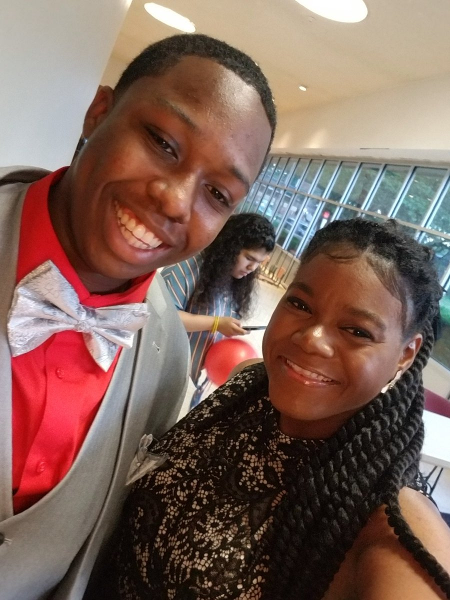 MissCharlesBio's tweet photo. Celebrating 3 years of hard work with my 9th graders at their 9th grade dance. From 7th grade to brilliant mind in the blink of an eye! ❤💃🏾🥳 https://t.co/TS9c0mIJBD