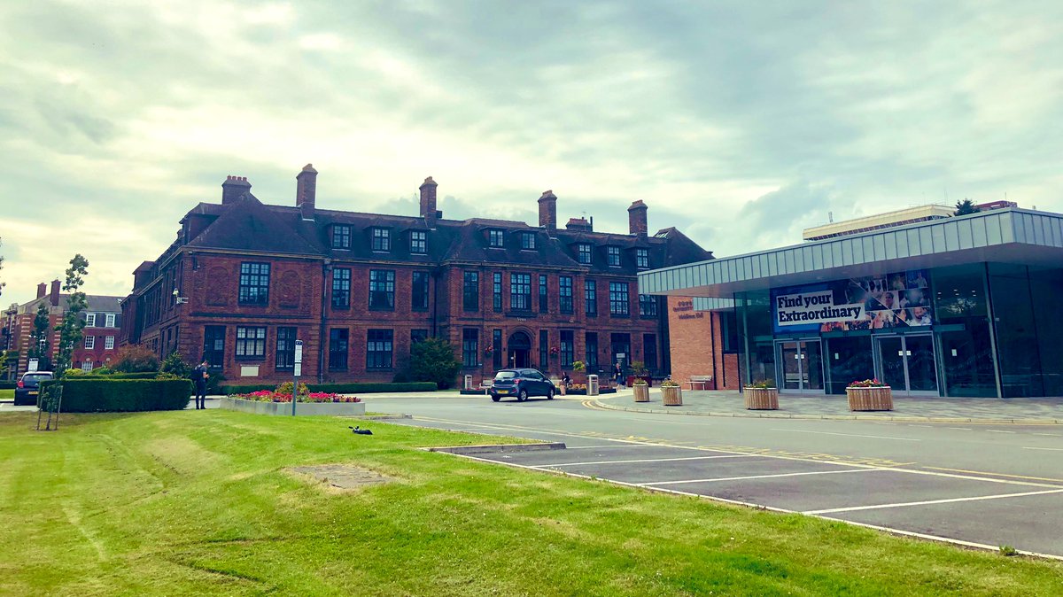 It’s almost a wrap in Hull for day one! 🎥 Met some wonderful people with the ever amazing <a href="/JGMAgency/">JGM Agency</a>