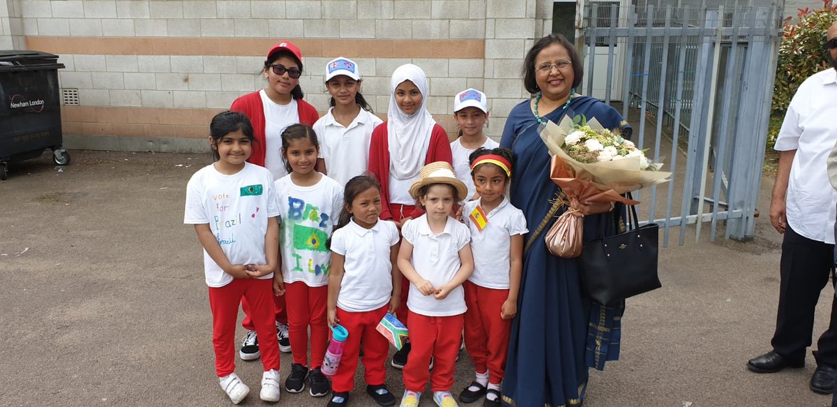 HCI_London's tweet photo. HC @RuchiGhanashyam visited the Quwwat-ul-Islam Girls School of Indian Muslim Federation in East London on Friday. Besides girl students HC interacted with the President of Indian Muslim Federation, Mr Shamsuddin Agha and other members. @IndianMuslims_UK https://t.co/TIjRY7igKT
