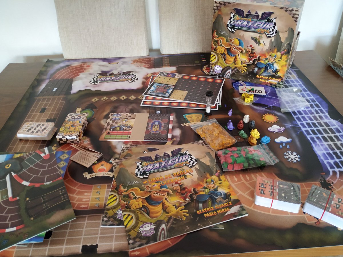 SiJuego's tweet photo. Suena el timbre y... De los creadores de #AlchemicalCrystalQuest llega #BatCup.
Juego español de carreras supermolonas, y los tableros se ven con claridad 😉
Os mantendremos informados.
#Boardgames #Juegodemesa #carrace #YoSiJuego #SpanishGame #mysticalgames https://t.co/vT44fuUQAr
