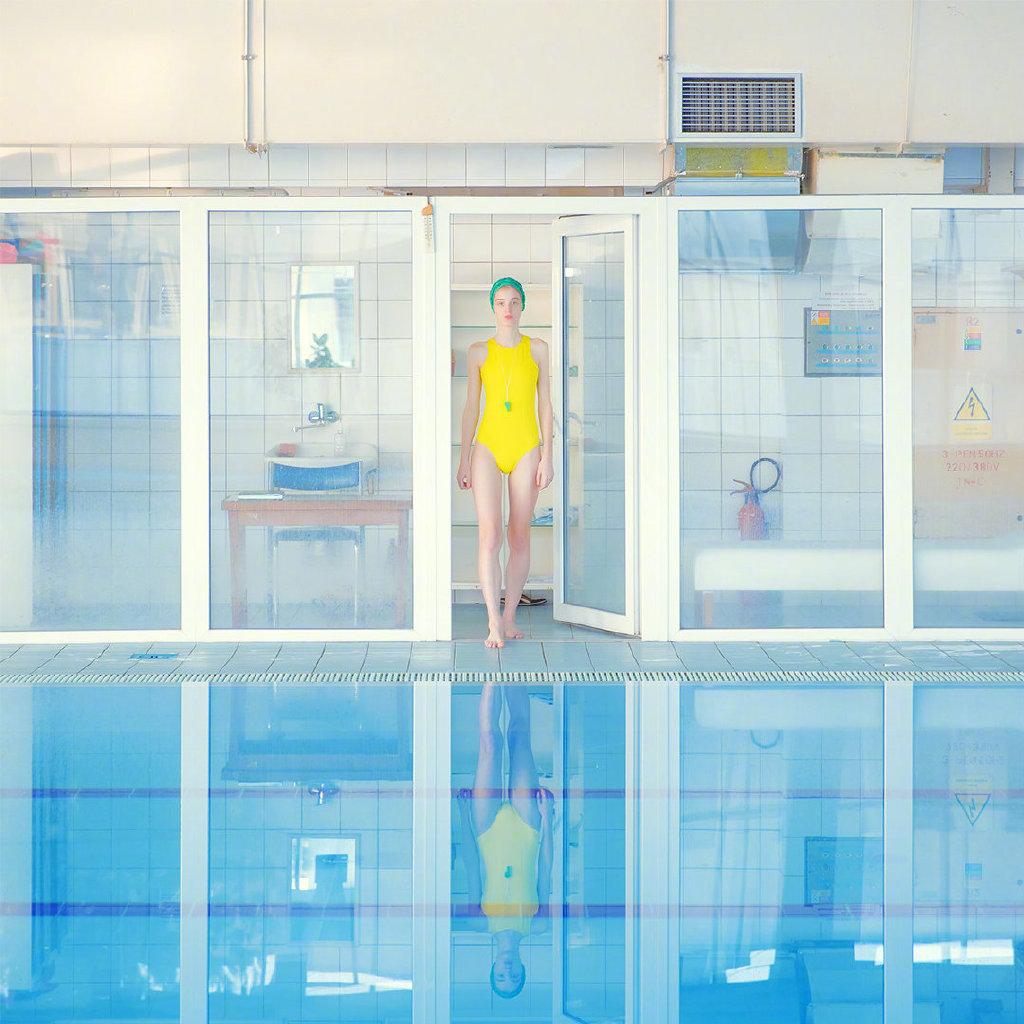 CGdrawing's tweet photo. “Swimming pool”
 BY   Maria Svarbova https://t.co/d6f6MsvKD4