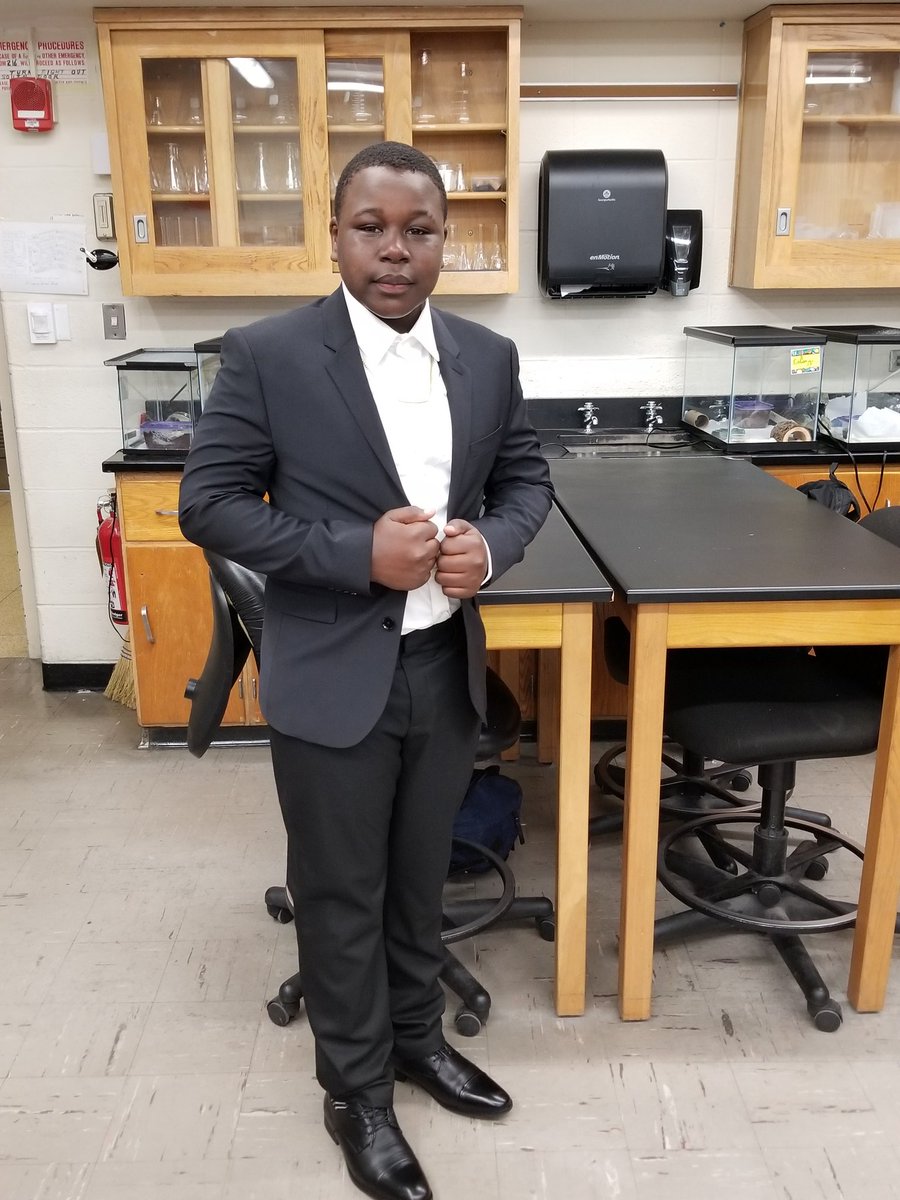 MissCharlesBio's tweet photo. Each year, my science research students learn the components of professional dress and the importance of dressing professionally for competitions and opportunities. These were some pics from this year's fashion show. https://t.co/1D7JHyrkj9