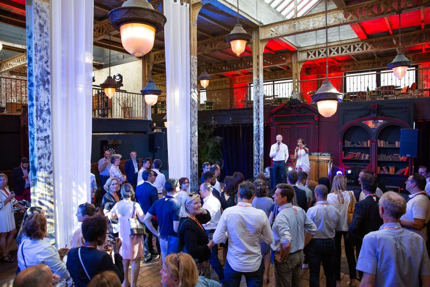 EdhecAlumni's tweet photo. ⏪ Le rewind de l'#EDHECrdv lillois aux Matériaux Authentiques, ouvert pour la première fois au public !
Une soirée riche en surprises où networking et convivialité ont rythmé la soirée !
➡️ https://t.co/pGw113am5P https://t.co/R0kOneJjrA