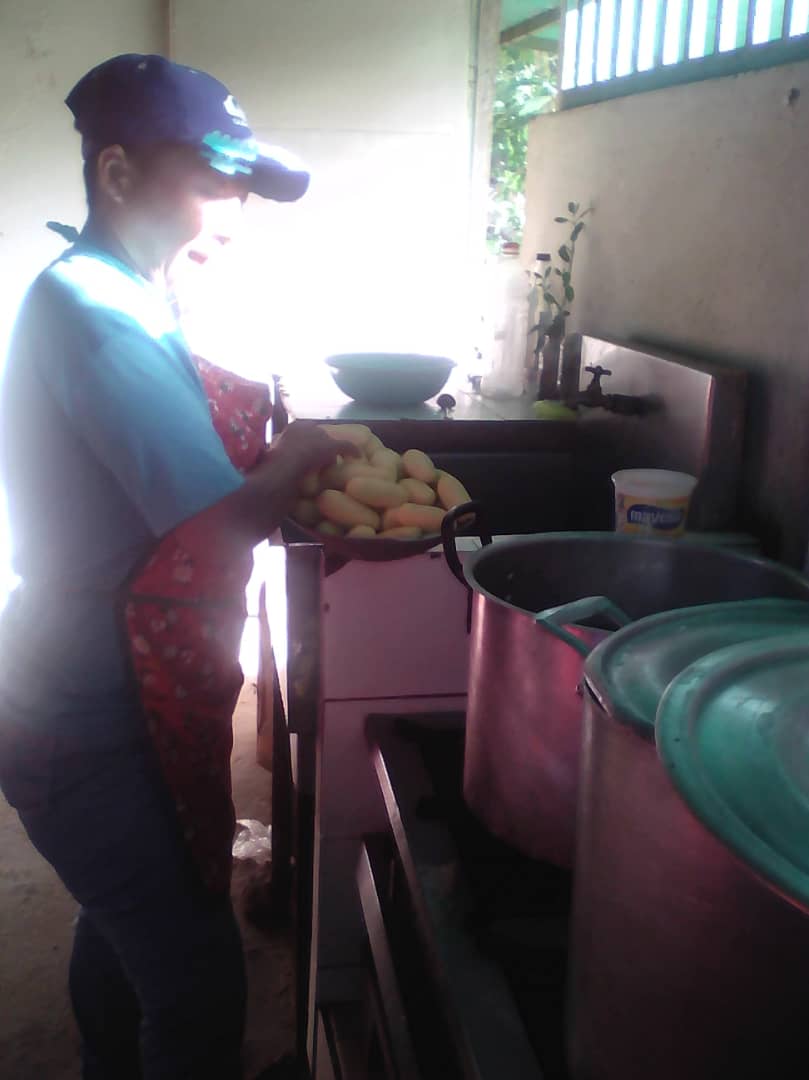 somosvzla_anaco's tweet photo. #8Jul
#FelizLunes ✌🇻🇪
casa de alimentación del sector campo mensual parroquia san Joaquin, municipio #Anaco
#SomosVenezuela
#FFM
#Proal
@somosvzlagob @FFM_Oficiall @SomosV_ANZ @FFM_ANZ_OFICIAL https://t.co/F7kxuBioTi