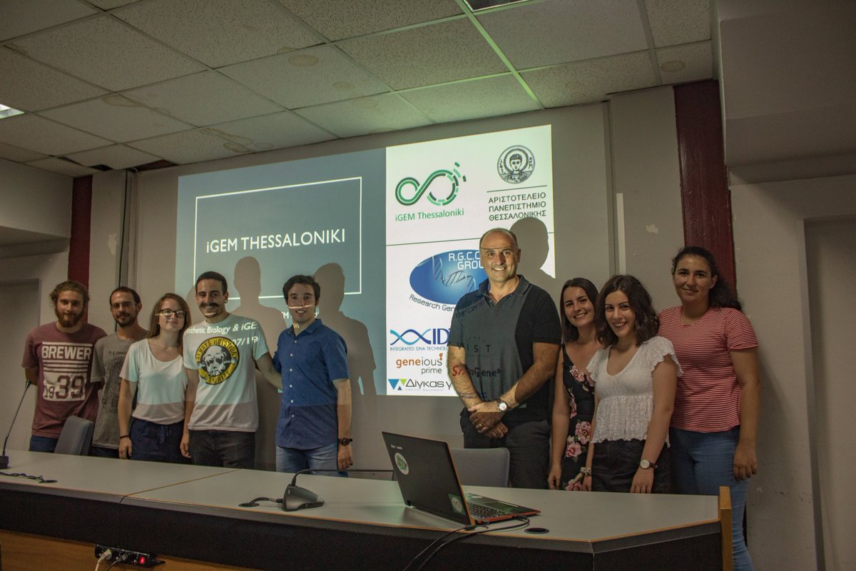 Family picture from our project reveal event! Thank you all for coming! 
#igem #project_reveal #event #igem2019 #giant_jamborree #more_coming_soon