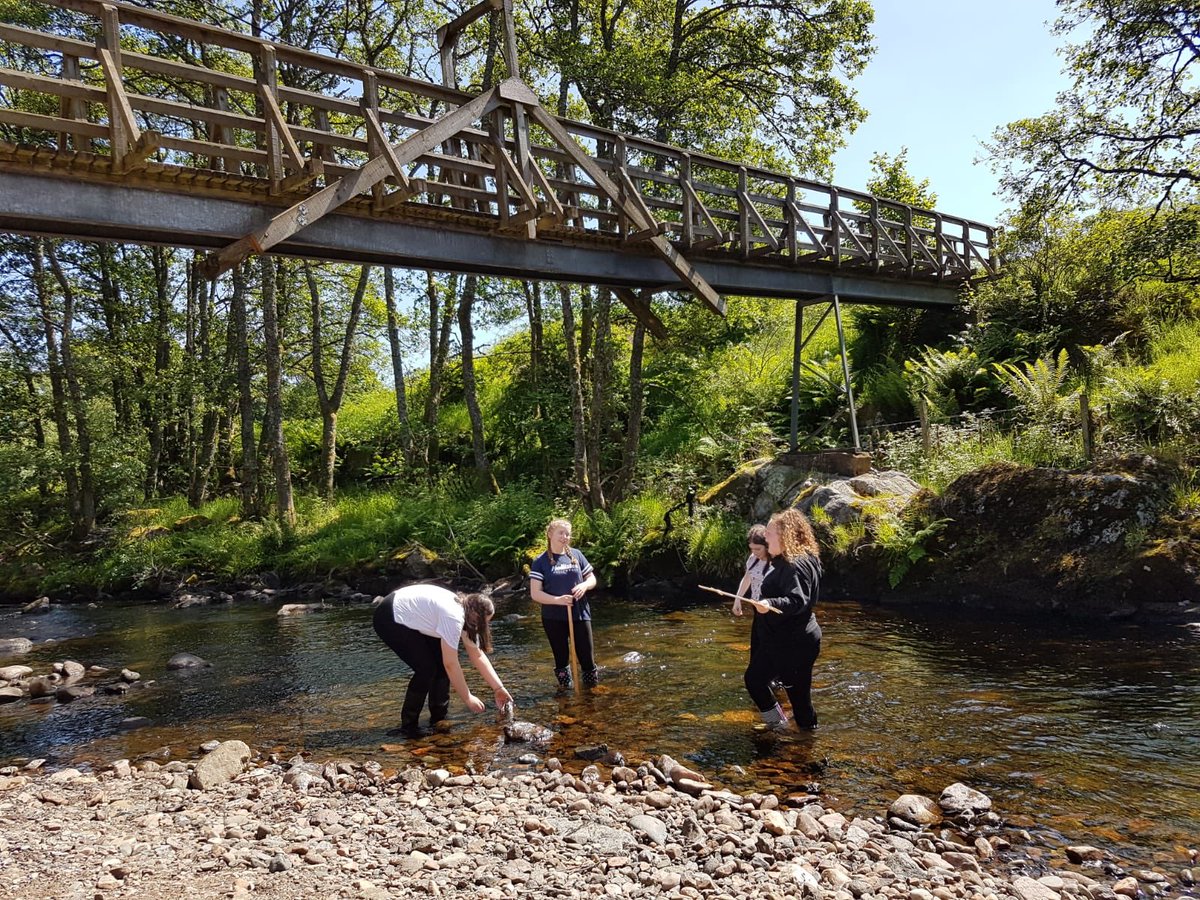 CrieffHigh's tweet photo. Nat 5 Geography field trip enjoying the sun and measuring rivers. Well done team, it was hot! https://t.co/G53K3u3wja