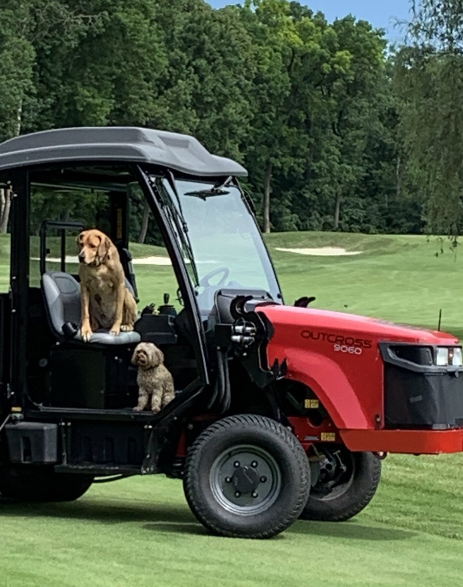 jtubbs16's tweet photo. Thank you @WCCGroundsDept for sharing with us all the ways you’ve been using your Outcross 9060. Jesse and team, including dogs Beatrice and Lucy, have WCC in fantastic shape. @ToroGolf #iworkfortoro https://t.co/oKlJis2L4G