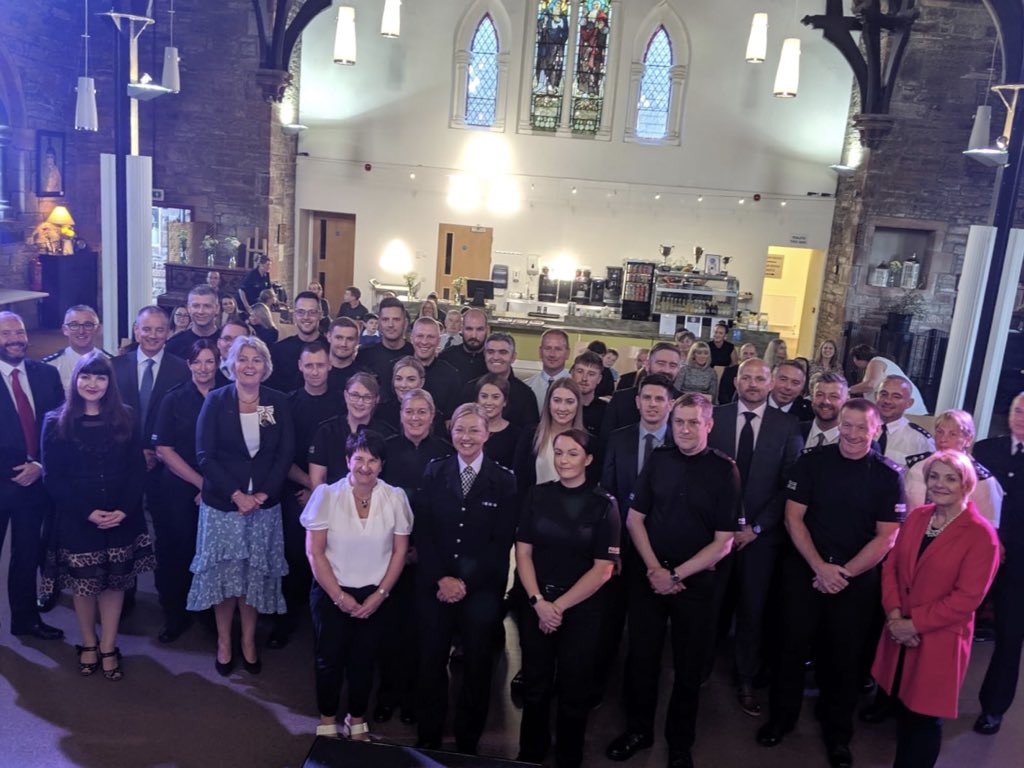ChSuptDumfriesG's tweet photo. So proud to celebrate and recognise outstanding work with these amazing people at tonights Awards Ceremony👏.@DumfriesGPolice #recognition #feelinghappy #proudcommander 👏👏👏 https://t.co/hhSYe90Nlr