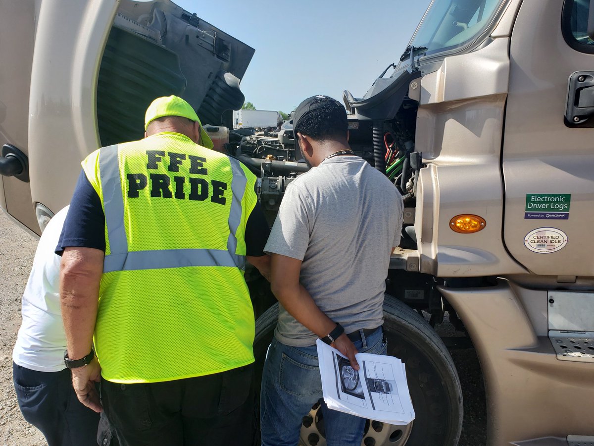 Safety is always top priority at FFE.  Our instructors makes sure each and every student at the Academy knows exactly what to look for. #PRETRIPINSPECTIONS

#ffepride #trucking #truckdrivers #pretrip #inspection #truckerlife