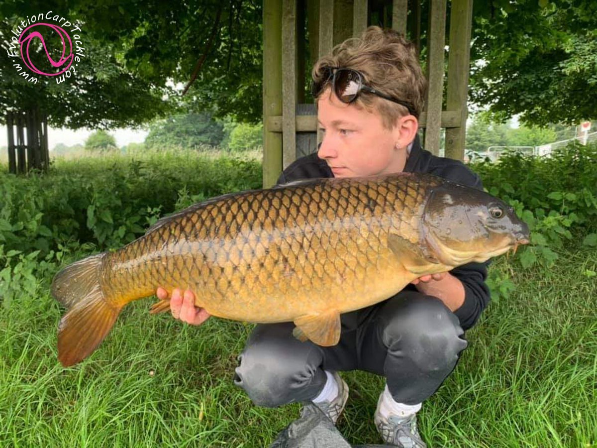 Elliott Yeowell has finally got out on the bank and landed this cracking common for his efforts... Evo corn tipping his baits was its downfall.

Evolutioncarptackle.com #EvolutionCarpTackle #Evolve® #ArtificialBaits #NSR® #TotalFishCare #BioSecutity #LastElementsRange #TeamEvo