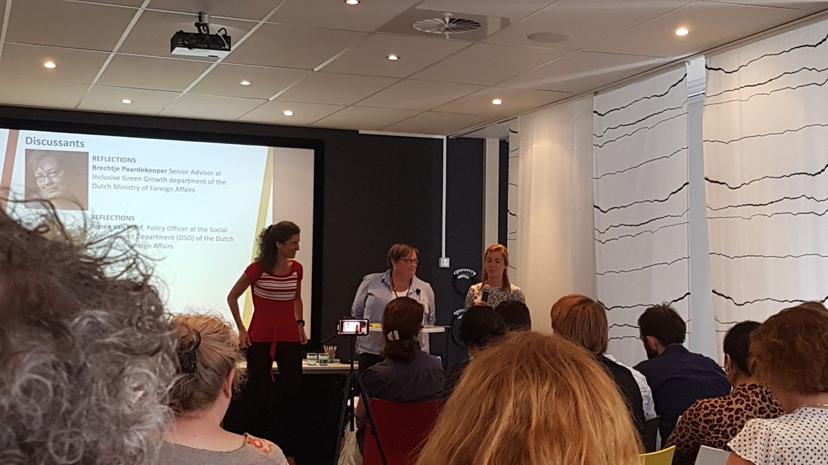 VeravdG's tweet image. Reflections @reneevanhoof we are good at dialogue but how about dissent? 
@brechtje ..the best way to get things done is have one foot in the system and another outside..we  need activism in our work @IGG_NL
#WASHDebate @IRCWASH @SNV_WASH @both_ends @SimaviNL