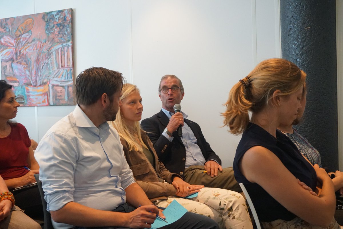 IRCWASH's tweet image. How to make sure that technical people learn how to dissent and get their point across when talking to government authorities locally abt #SDG6? The room says simply asking people and making learning part of every prorgamme is key. What do you think? #WASHdebate