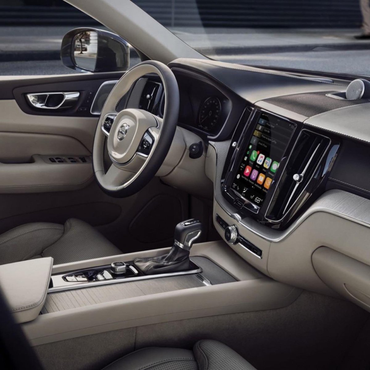 Volvo Car USA tweet media