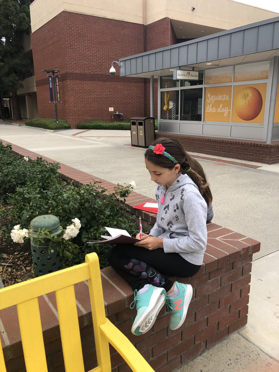 Sum_Frederick's tweet photo. Channeling Georgia O'Keeffe @Bruce3rdgrade @CRLP_CLU https://t.co/vQrAgUy76T