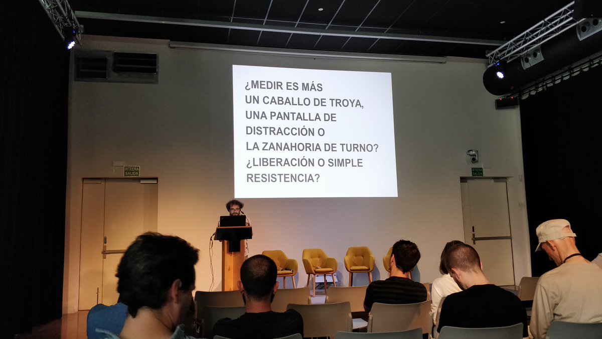 TBKmedialab's tweet photo. Enredados en medir @Ricardo_AMASTE aflora la investigación sobre #datafeminism de @kanarinka https://t.co/32lsXY0arS #datosypoder #Summerlab19 https://t.co/165hhi1qfG