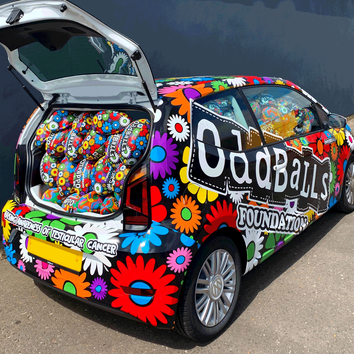 myoddballs's tweet photo. ⭐COMPETITION – WIN OUR 2 NEW RUGBY BALLS⭐ 

Tell us how many rugby balls you think are in our fantastically flowery car... 🤔

To enter, make sure you FOLLOW US, RETWEET &amp; REPLY with your answer. The closest 5 answers win both rugby balls!

https://t.co/hWrZFqwFYi https://t.co/I0Bqm0UR8x