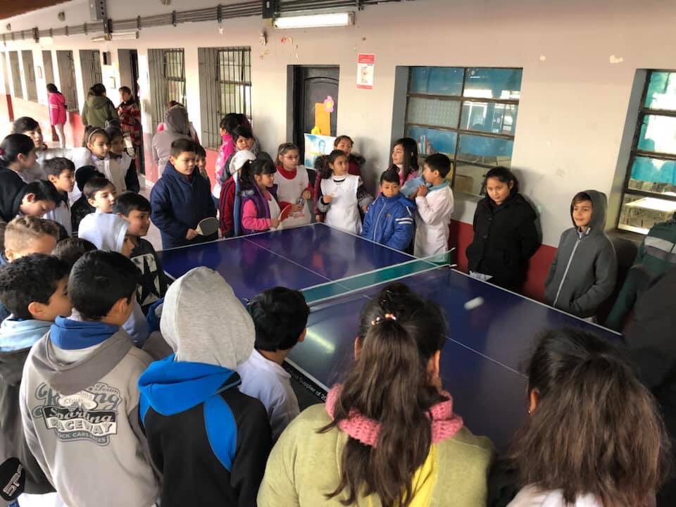 volverajugarorg's tweet photo. Empresas Argentinas siguen apostando por un país más inclusivo. Gracias Gustavo Gomez, Almar Tenis de Mesa hoy donamos una mesa a la escuela pública nro 19 “Martín Fierro”, ubicada en rincón de Milberg, Tigre. El Ping pong nos une !! https://t.co/4zPBQXf9ha
