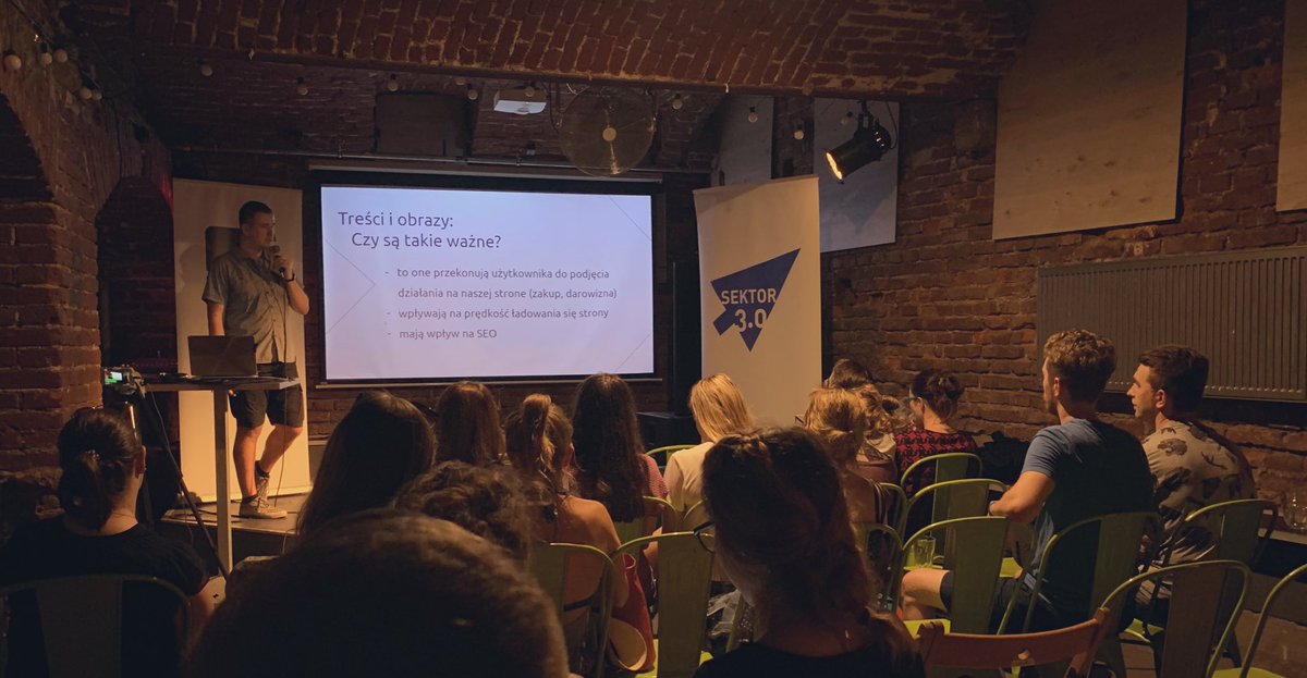 wzmacniaczorg's tweet photo. Co warto automatyzować na stronie WWW:

🔐 backupy
🔎 monitoring
🖼 treści i obrazy
📆 kalendarz

Trudno przecenić rady, które na #techklub.owej scenie przekazuje @domkawula! 🙂

#automatyzacja #nonprofitPL #technologie #wordpress https://t.co/BzVU0I5sn9