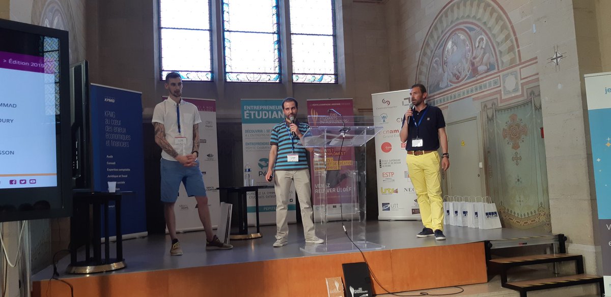 ARFAOUI_AHLEM's tweet photo. Début de la cérémonie de la remise des prix pour le Défi Etudiants Entrepreneurs 2019. Bravo à tous les candidats pour leurs investissements ²
@universitereims @GuillaumeGelle @UTTroyes @yschools_edu @epf_ingenieurs @sid_estp @pepite_ca @IRTSCA @CesiReims https://t.co/SzB6Jtwoxp