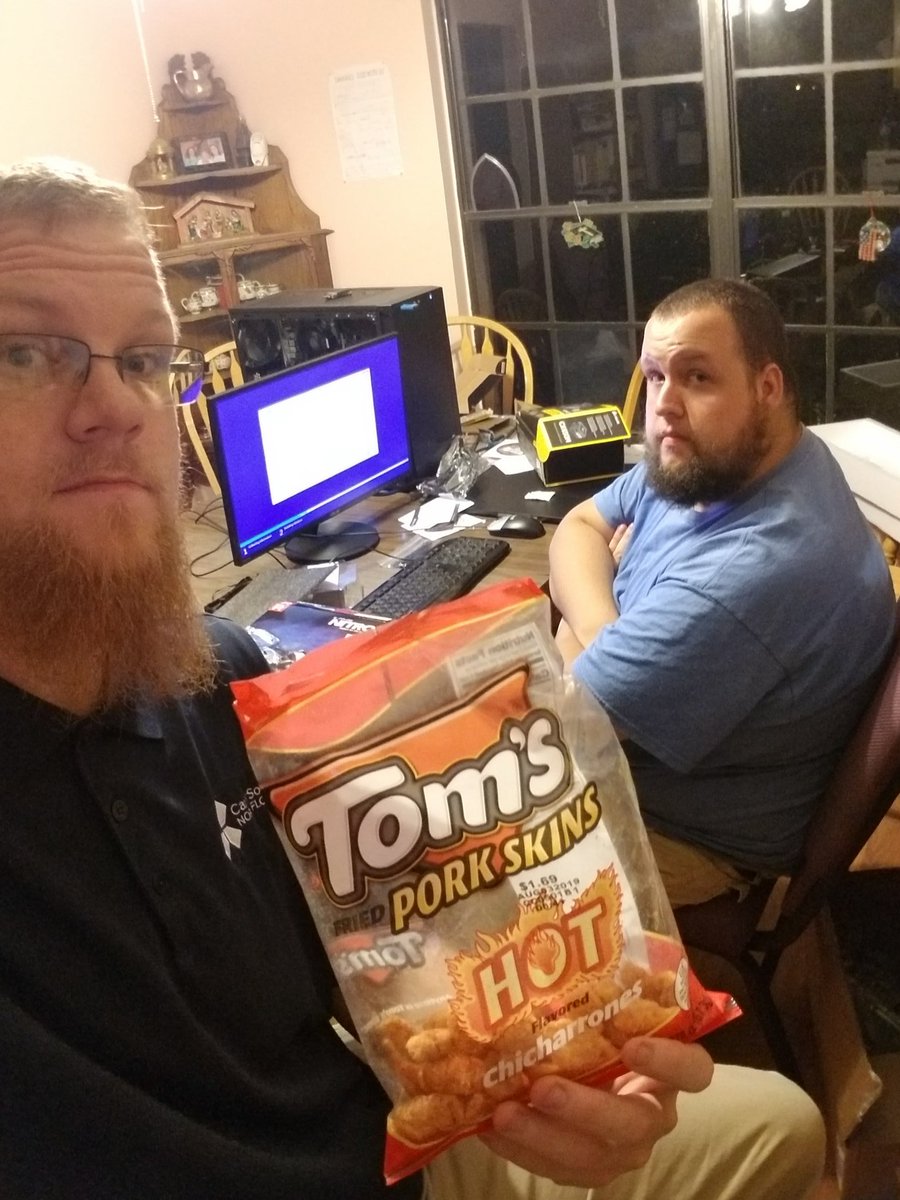 Chris_Boland's tweet photo. This #PC #Build brought to you by #TomsFriedPorkskins #Hot!This should open some fun options for streaming.
https://t.co/2BTLbYb4ao
#Radeon #amd #Gaming #Streaming #supportsmallstreamers #Twitch #twitchaffiliate #asrock #Toasted #ToastedGaming #kingston #ssd #corsair https://t.co/I3oRkxoYt2