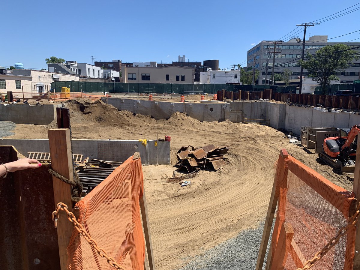 Right Track for LI tweet media