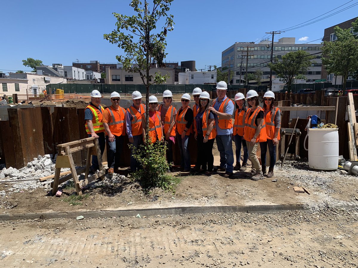 Right Track for LI tweet media