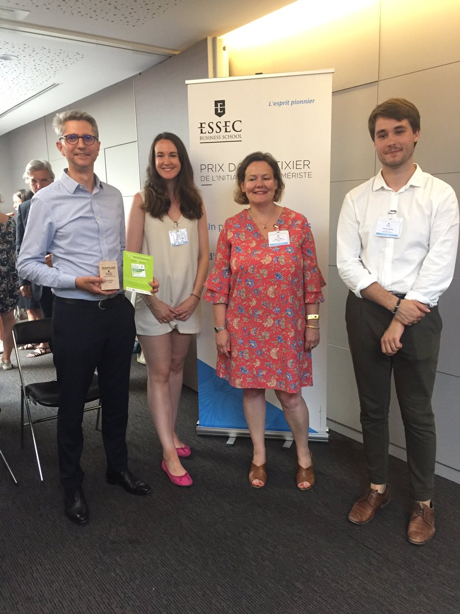 ESSEC_PGC's tweet photo. Un grand merci au jury étudiant ainsi qu’à Clémentine et Jean, étudiants de la @chaire grande consommation, qui ont travaillé à l’élaboration de cette 6ème édition ! Et merci à l’ @Conso_INC de nous recevoir #prixdanieltixier #chairegrandeconsommation #consumérisme https://t.co/iYpkTfRJqb
