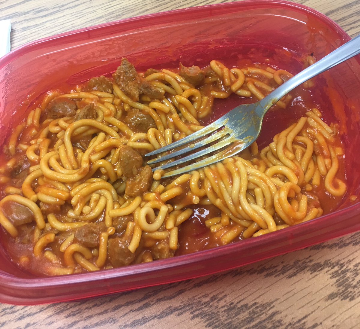 queerlywitchy's tweet image. I am LITERALLY that Martina McBride song where she talks about the 20 year olds living on dreams and spaghetti O’s. It’s been Chef Boyardee all week and probably next week too...... #helpmeimpoor