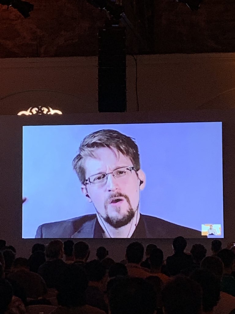 TheBitcoinConf's tweet photo. “Without privacy, we have no power” - @Snowden #Bitcoin2019 https://t.co/yo84txtIGJ