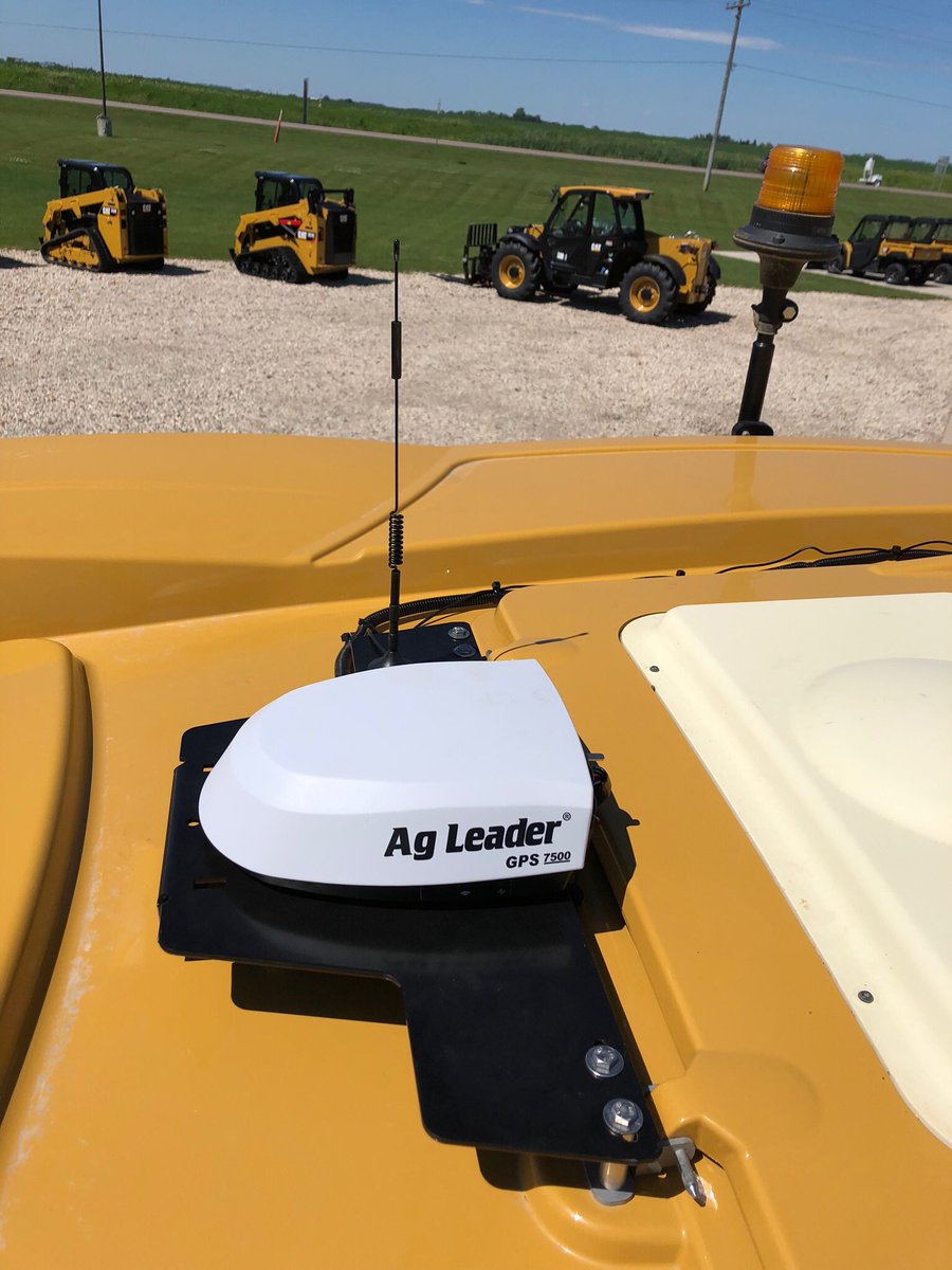 JBehrIA's tweet photo. Synced together and ready to start pumping @AgLeaderTech @AGCOcorp https://t.co/VMRzlkilnA