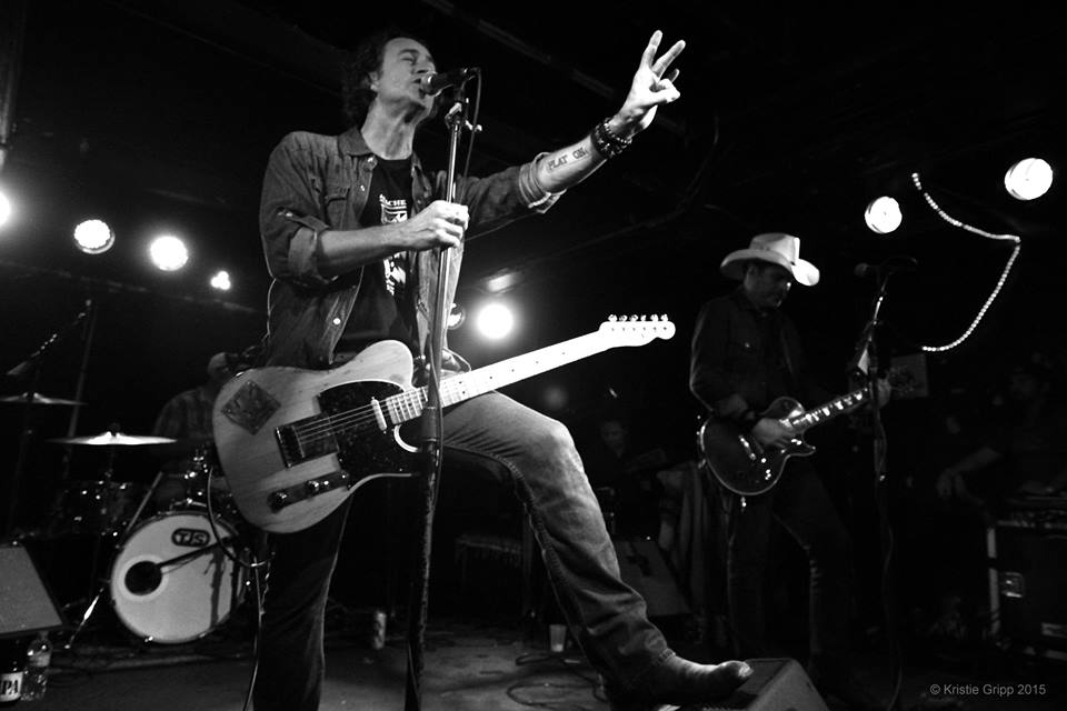 azpeacemakers's tweet photo. San Antonio, we're back!
Roger Clyne & The Peacemakers return to @SamsBurgerJoint tonight.
7p - doors open
8p - Giovannie & The Hired Guns
9p - #RCPM
#livemusic #texas #sanantonio #HTU20 https://t.co/HAlpSFkOzR
