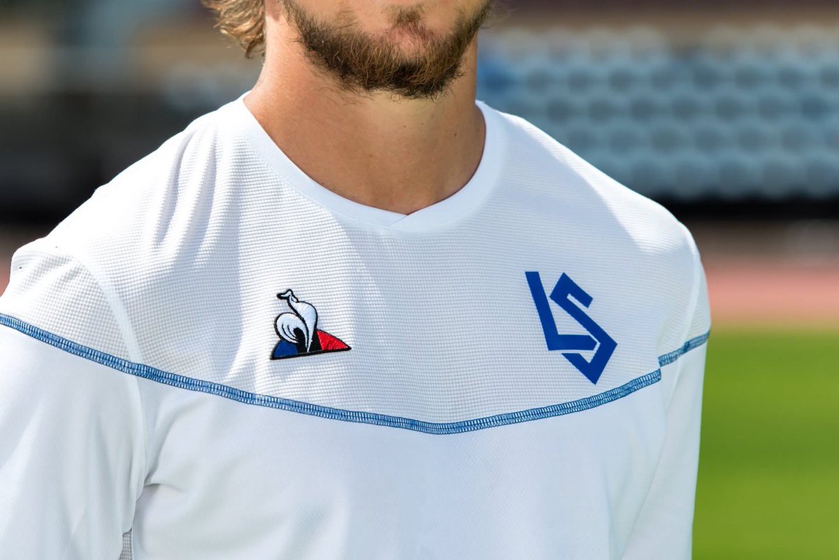 lausanne_sport's tweet photo. 📸🆕👕
#AllezLausanne https://t.co/7st266TbnQ