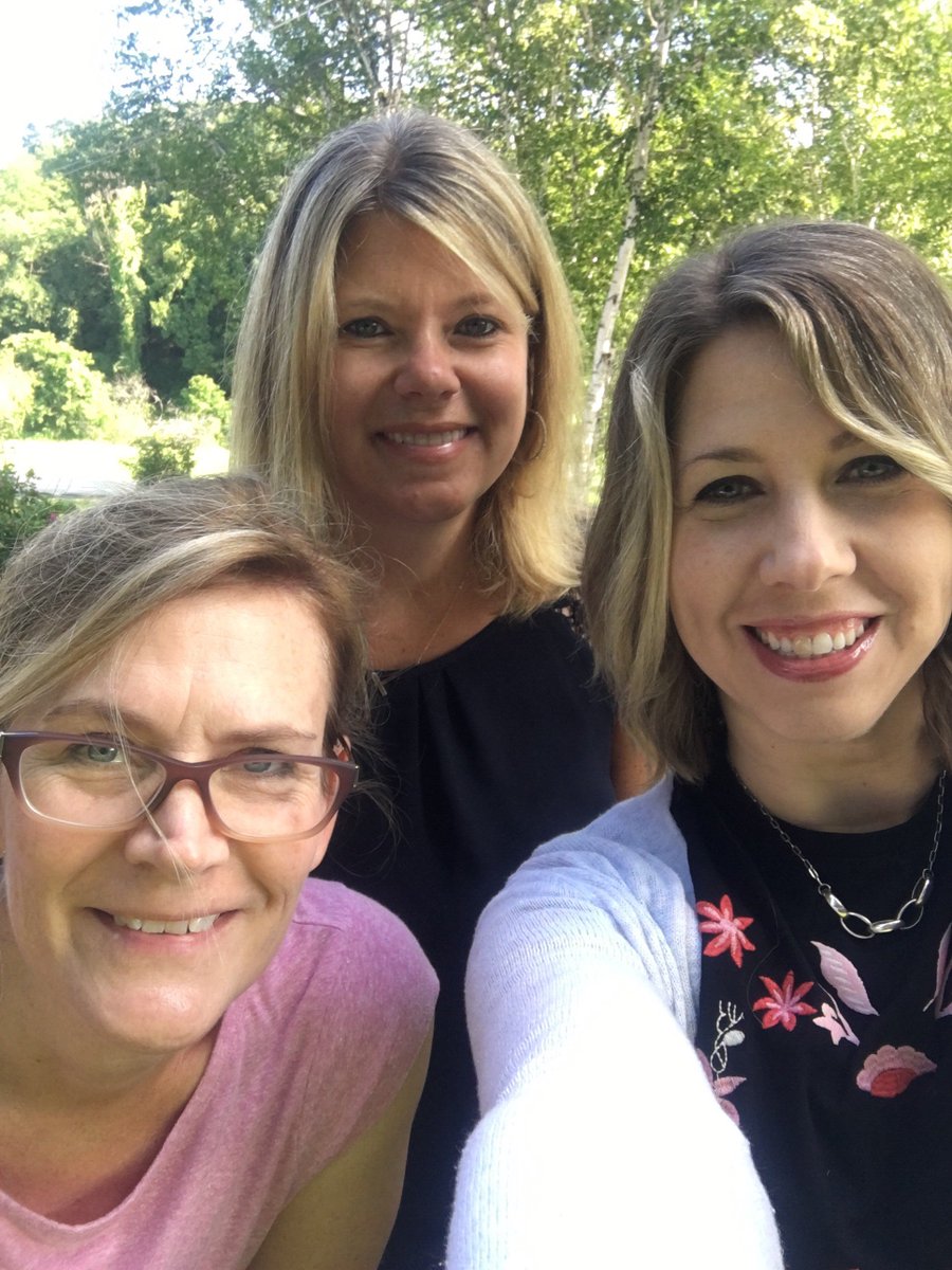 EdGE_at_TERC's tweet photo. Found! EdGE at work... #geocaching with #TERCoutside and #landmarkcollege. Two of our favorite things! https://t.co/TOsbSWNAvu