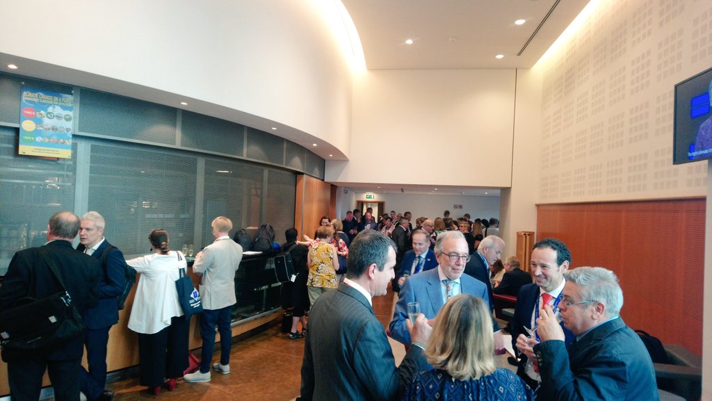 rosa_romerop's tweet image. Congratulation to the new #EER2020 Award winners! @gdansk
&amp;amp; @Pomorskie_EU 🇵🇱  @BRGgoteborg 🇸🇪  and @gob_na 🇪🇸  @EER_Award @EU_CoR @EuropeanParl Great success of the joint event #Yfactor photo exhibition &amp;amp; #EER cocktail! Have a look at the pics!