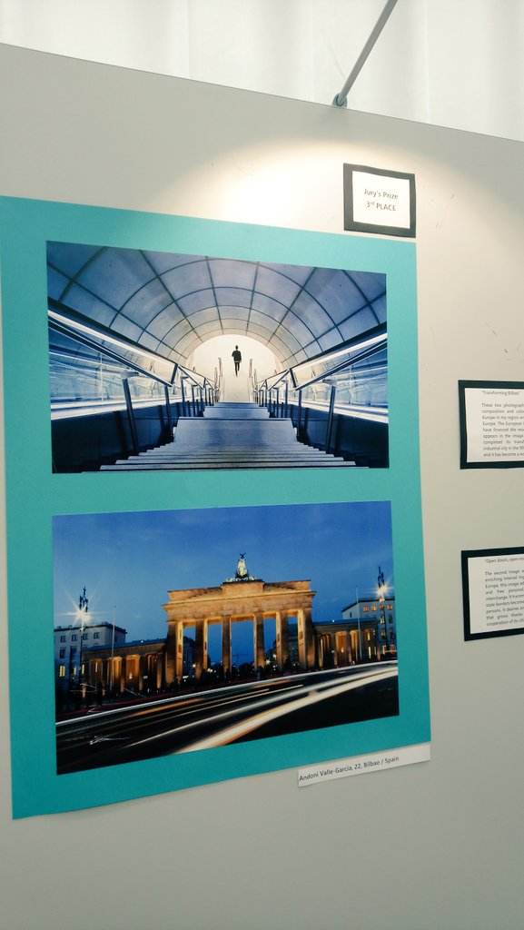 rosa_romerop's tweet image. Congratulation to the new #EER2020 Award winners! @gdansk
&amp;amp; @Pomorskie_EU 🇵🇱  @BRGgoteborg 🇸🇪  and @gob_na 🇪🇸  @EER_Award @EU_CoR @EuropeanParl Great success of the joint event #Yfactor photo exhibition &amp;amp; #EER cocktail! Have a look at the pics!