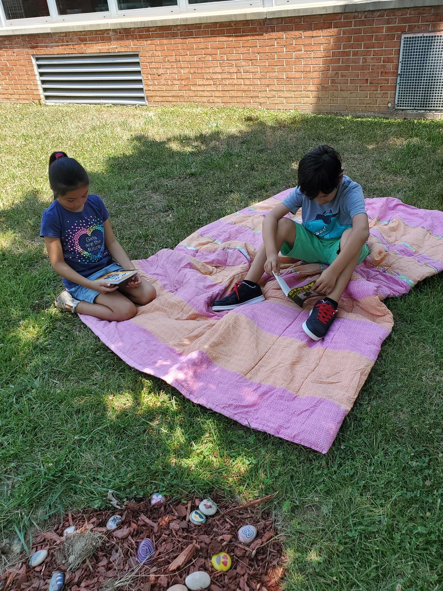 A beautiful summer day reading in the Sully courtyard! <a href="/SullyES_LCPS/">Sully ES</a>