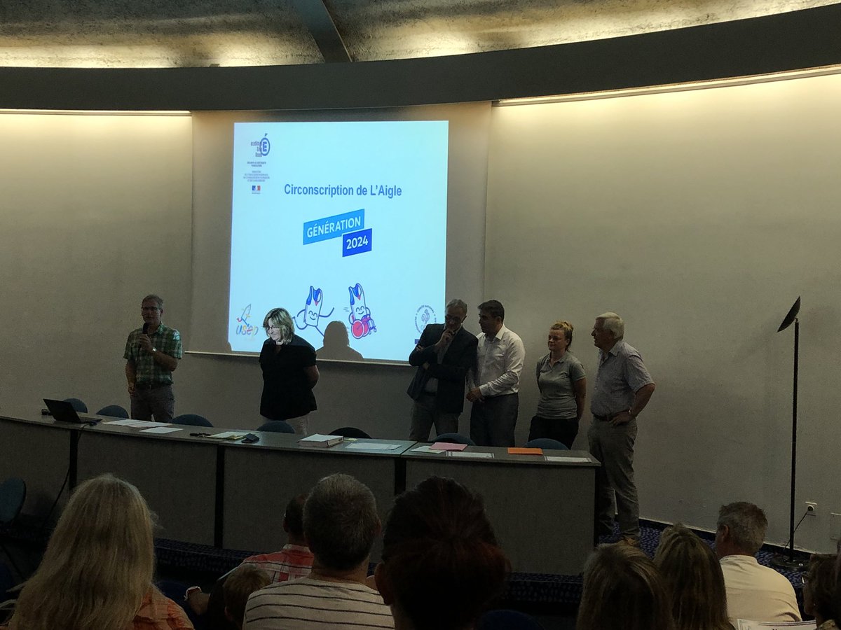 Remise du label #JO2024 au réseau <a href="/EcoleFlaubert/">Ecole Vimoutiers Flaubert La Varende</a> <a href="/CVimoutiers/">Collège A. Hée-Fergant</a>  et aux écoles <a href="/ECrouttes/">Ecole de Crouttes</a> <a href="/EcoleQueneau/">Ecole Raymond  Queneau</a> par Mme @MoncadaFra 

Récompense d’un investissement et d’une dynamique d’équipe au jour le jour  👍

#élèvesVimoutiers #REP <a href="/dsden61/">DSDEN61</a>