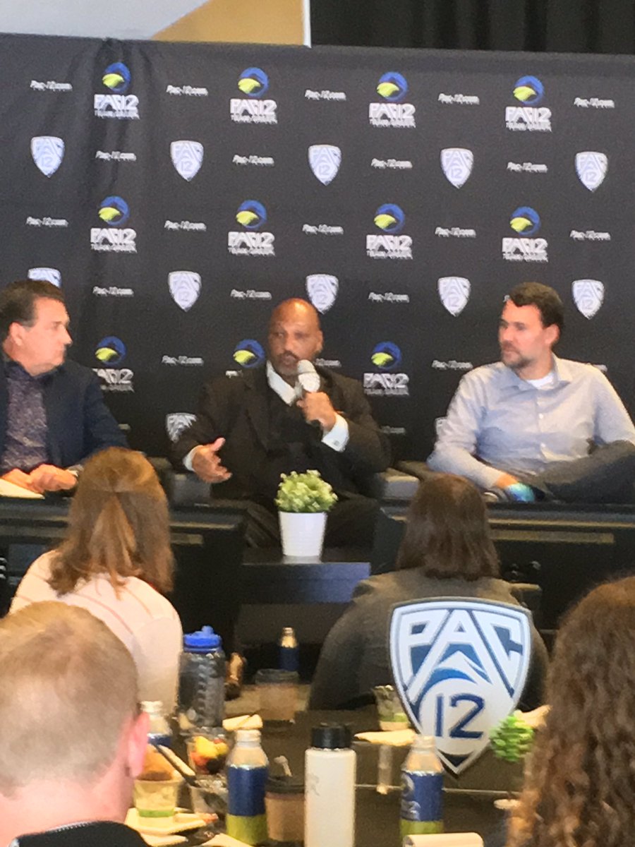 <a href="/greenguymedia/">Green Guy</a> &amp; <a href="/KentState/">Kent State</a> alum Eric Moncrief discussing Lessons Learned &amp; Student Engagement in University Sports &amp; #Sustainability <a href="/PAC12/">Pac-12 Conference</a>. #greensports #PAC12GreenTeam