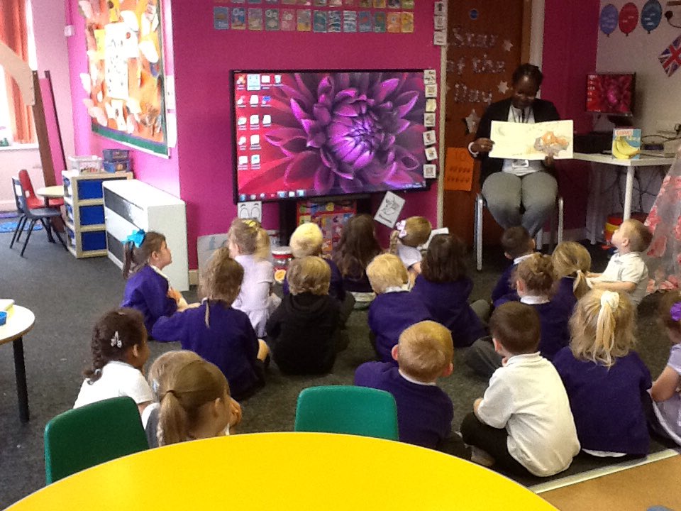 HillcrestNurs's tweet image. It was Mrs Parkin&apos;s last day teaching in nursery today. The children have really enjoyed Mrs Parkin being the teacher and we have loved her being a part of the Hillcrest team. #LearningToTeach