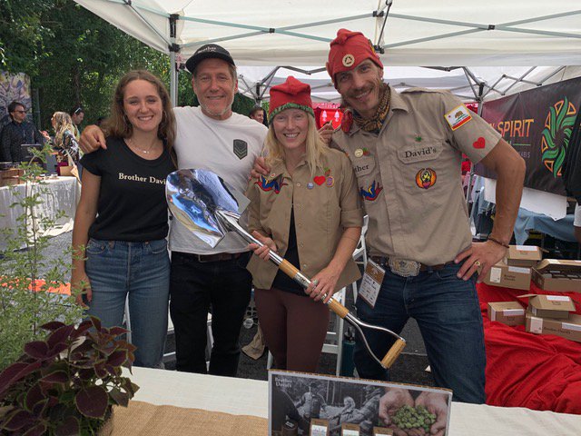BrotherDavids's tweet photo. We had a blast at @weedconwest this year! Stoked that Harmony Rose grown by #EmeraldSpiritBotanicals won 3rd place for best CBD strain. Have you tried it yet?
#sunandearth #organiccannabis #cannabis #smallfarmers #climatechange #healearth #healsoil #regen #brotherdavids https://t.co/DlA0yZociX