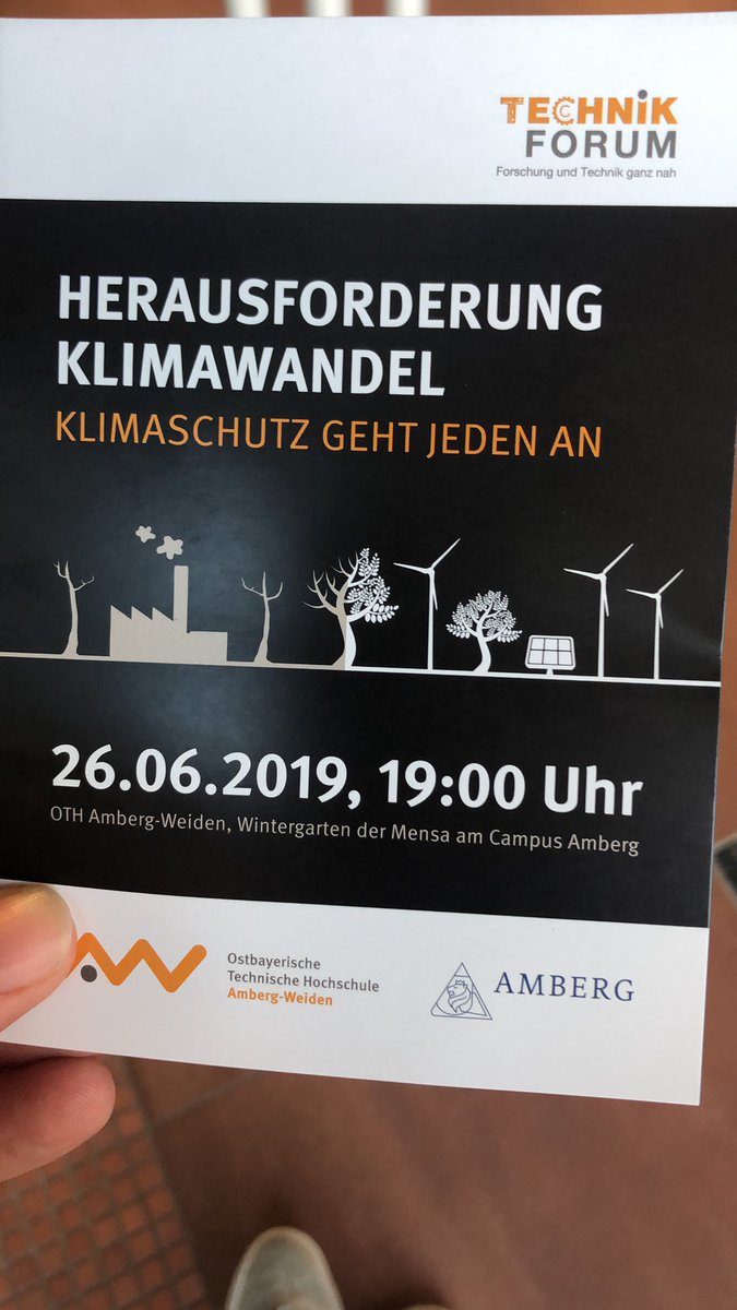 dloebenberger's tweet photo. Auch regional tut sich was! #oberpfalz #amberg #othaw #FridaysForFurture https://t.co/IymSbON54a