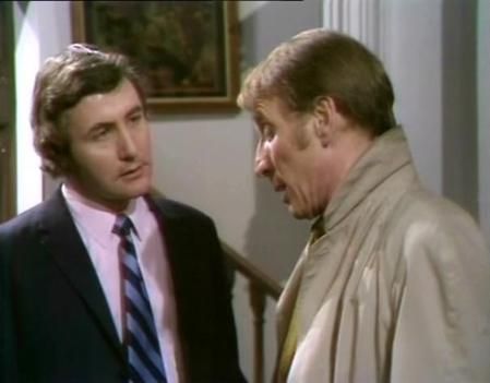 TalkingPicsTV's tweet photo. 20:30 PUBLIC EYE (1971) Ward of Court #AlfredBurke #RaySmith #JohnAsh It appears that Marker's interests and D.I. Firbanks are the same.... but are they? https://t.co/aH6kvO1op7