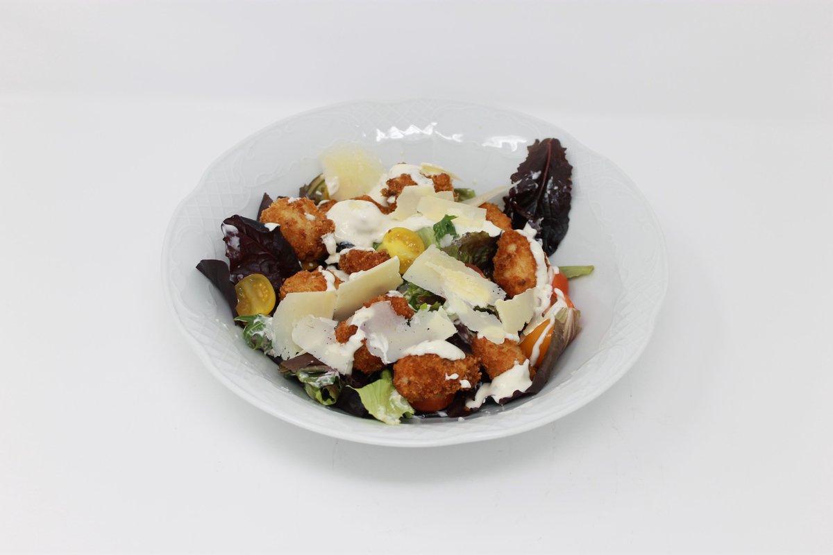 Noches increíbles en Caripen con platos exquisitos como este.
Cerramos la cocina a las 2:30 de la noche. Relájate, hay mucho tiempo para disfrutar. 🍽🥂