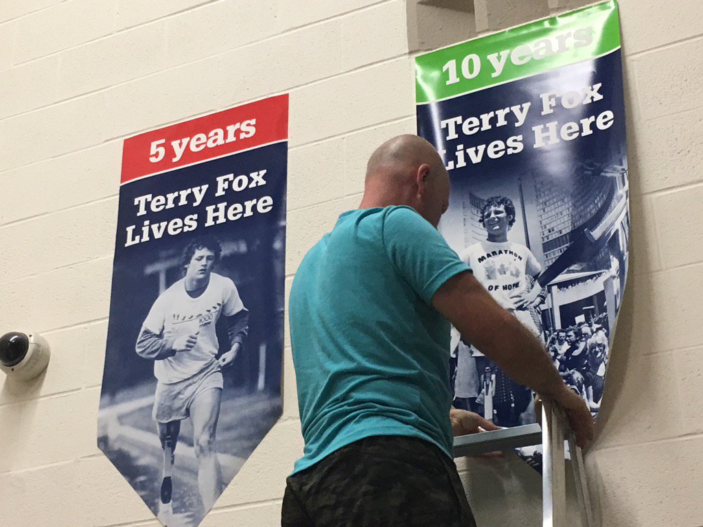 steveward2007's tweet photo. @BlaserBrian before his retirement is reminding us all @AlexMuirPS that @TerryFoxCanada lives here! #ampsIMPACT https://t.co/FrI2jpRJss