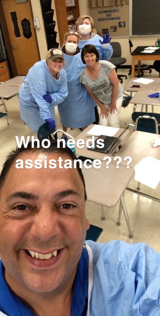 ChelseaGuggenbi's tweet image. Counselor camp 😷👩🏼‍⚕️#pathways #healthocc @Krelmi @julie_szymczak @fergster4