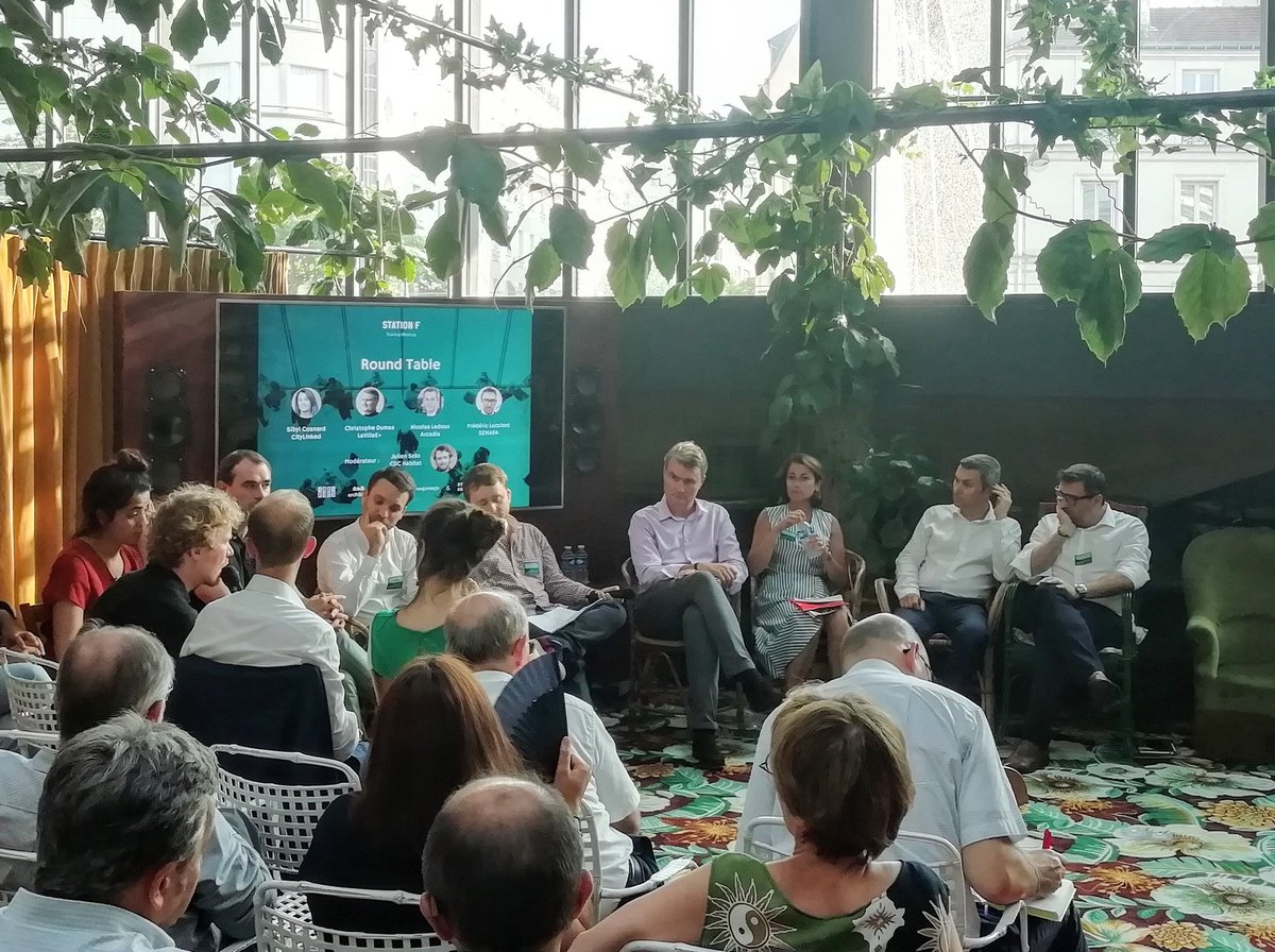 nicolas_boffi's tweet photo. @FredLuccioni @ledoux_nicolas @christo23161303 et Sibyl Cosnard répondent aux startups de #StationF sur l'innovation, la densité, les usages et les nouveaux modes de fabrique de la Ville. #arcadis #icade @Semapa_Paris #citylinked https://t.co/cEqYiJebQ8