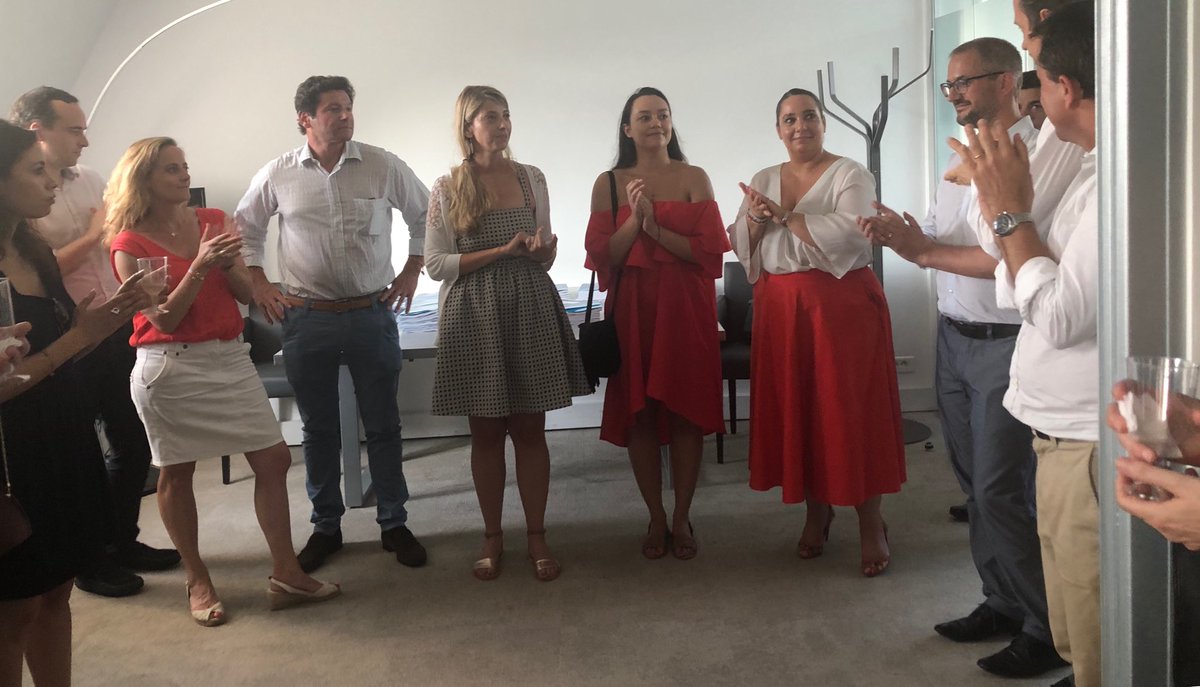 Les co-auteures de l’ouvrage « La révolution du pilotage des données de santé » ⁦<a href="/GroupeLEH/">Groupe LEH</a>⁩ applaudissent David Gruson ! ⁦<a href="/deljaafar/">JAAFAR Delphine</a>⁩ ⁦@ElodieChpl⁩